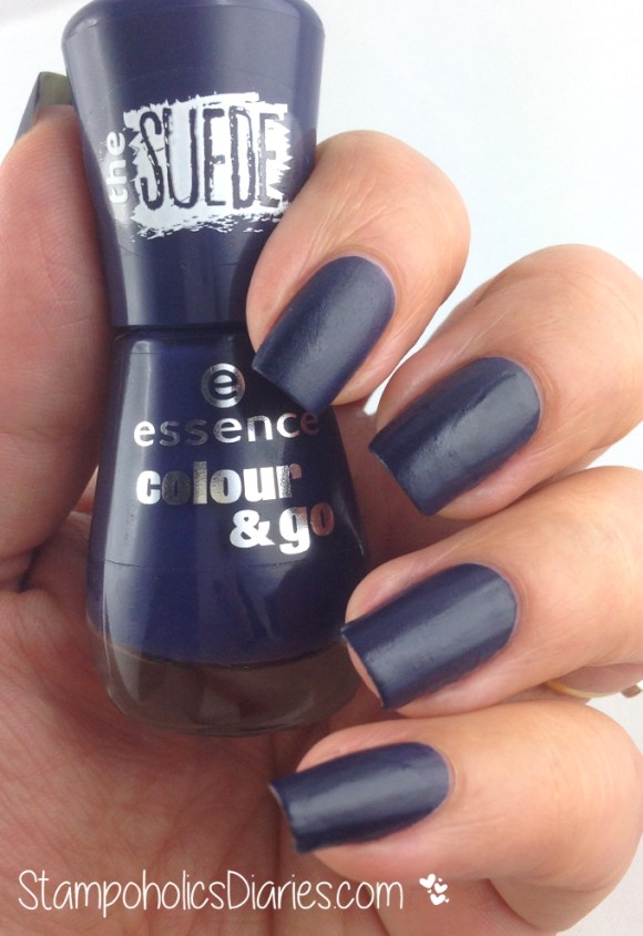 Essence I love my blue jeans Swatch