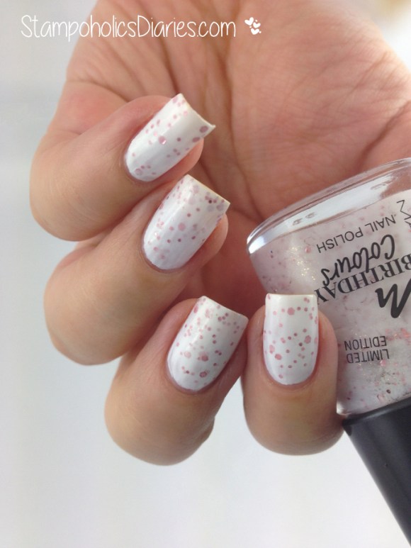 Manhattan Birthday Colors Cupcake Addicted Swatch